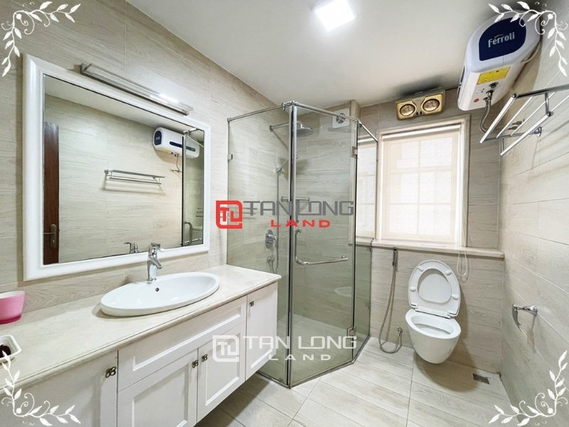 4 bedrooms Villa in Long Bien, Ha Noi, Vietnam No. 2224