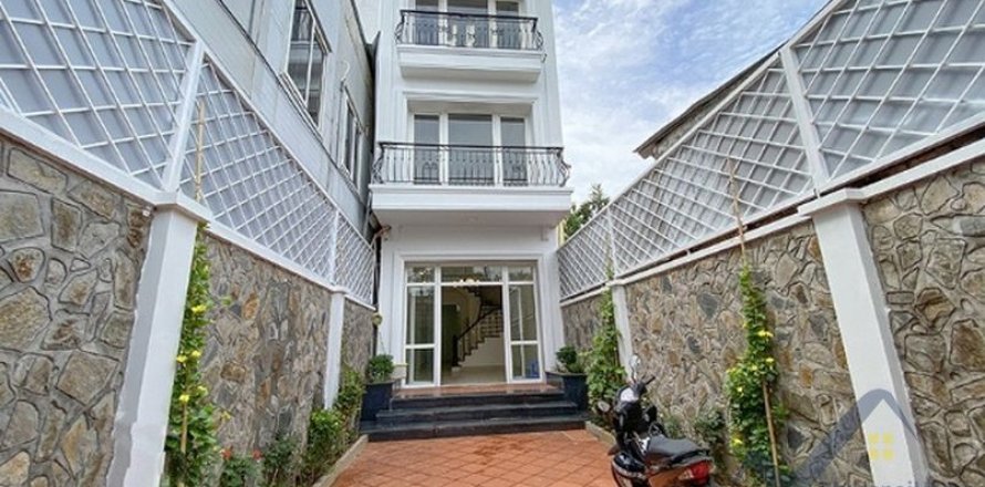 4 bedrooms Villa in Tay Ho, Ha Noi, No. 20042