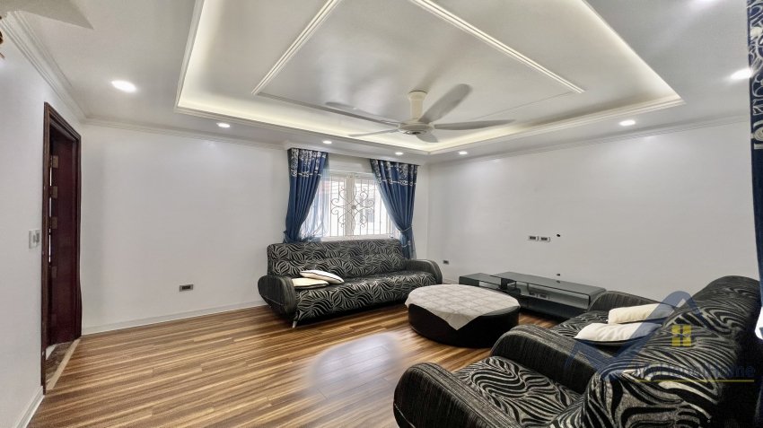 4 bedrooms Villa in Long Bien, Ha Noi, Vietnam No. 18909