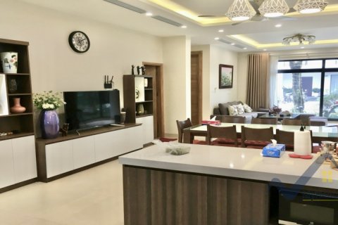 5 bedrooms Villa in Ha Noi, No. 18911 2