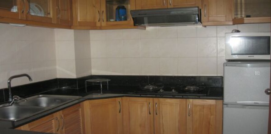 1 bedroom Apartment in Hoan Kiem, Ha Noi, No. 8161