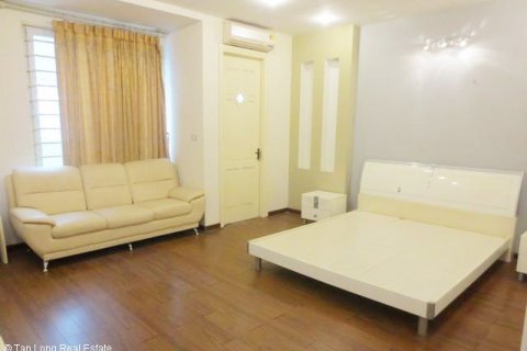 Дом с 4 спальнями в Бадинь, Ханой , № 6684 4
