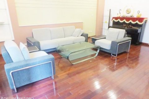 Дом с 4 спальнями в Бадинь, Ханой , № 6684