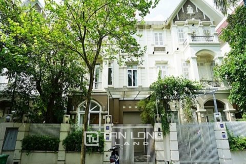 6 bedrooms Villa in Tay Ho, Ha Noi, No. 2697