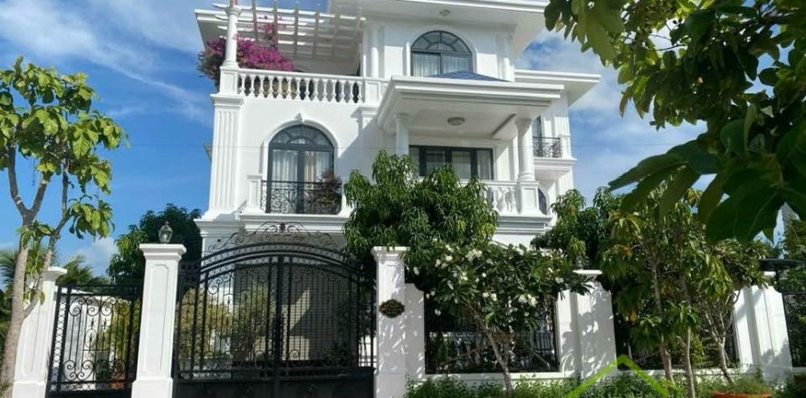 5 bedrooms Villa in Nha Trang,  No. 28145