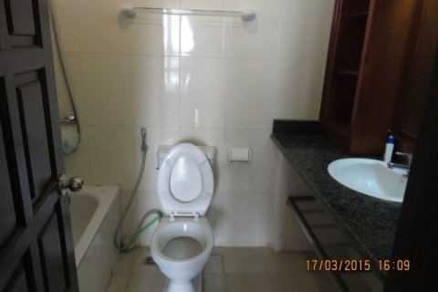 Квартира с 3 спальнями в Тэйхо, Ханой , № 6072 10