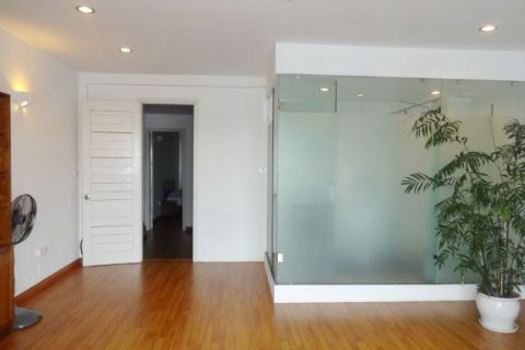 3 bedrooms Penthouse in Ba Dinh, Ha Noi, No. 6111 13