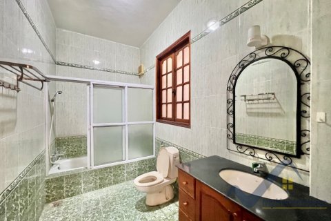 5 bedrooms Villa in Tay Ho, Ha Noi,  No. 20256 21