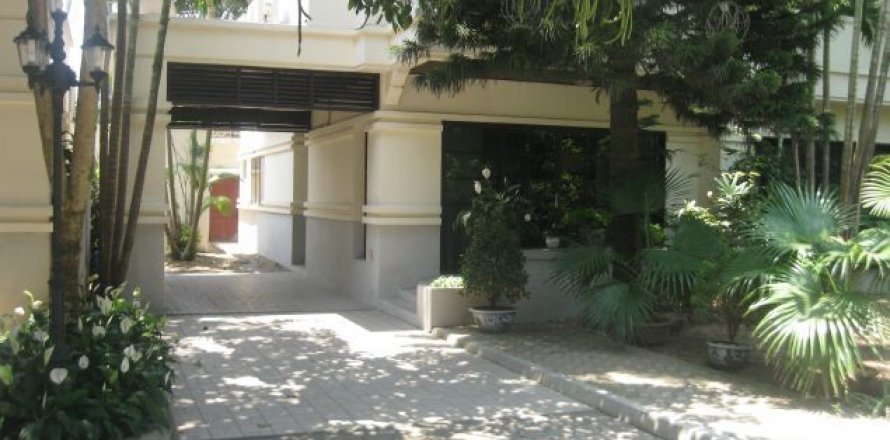 3 bedrooms Villa in Tay Ho, Ha Noi, No. 7134