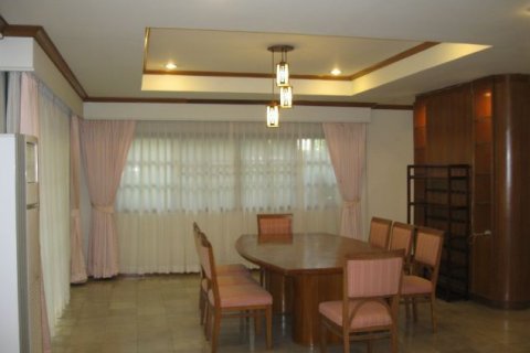 3 bedrooms Villa in Tay Ho, Ha Noi, No. 7134 5