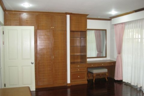 3 bedrooms Villa in Tay Ho, Ha Noi, No. 7134 10