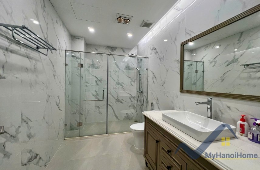 5 bedrooms Villa in Tay Ho, Ha Noi, Vietnam No. 26492