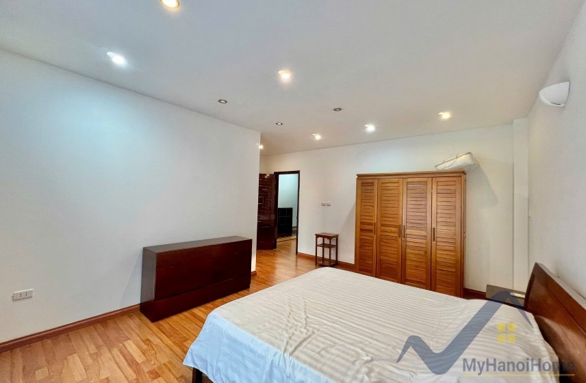 3 bedrooms Apartment in Ba Dinh, Ha Noi, Vietnam No. 26493