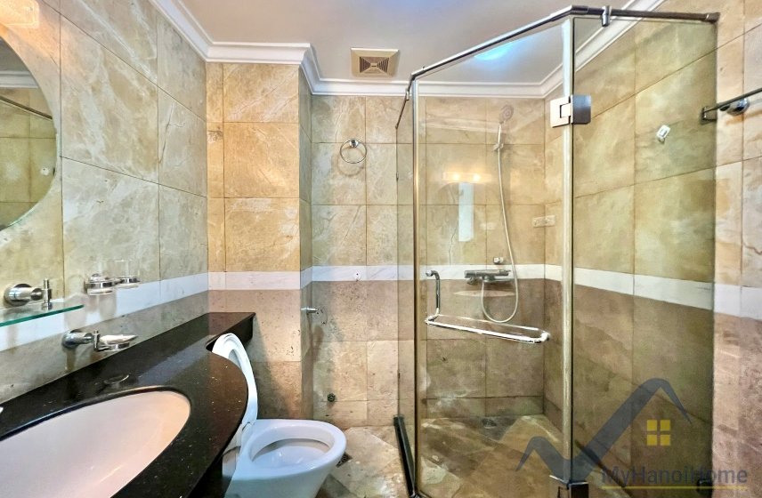 3 bedrooms Apartment in Ba Dinh, Ha Noi, Vietnam No. 26493