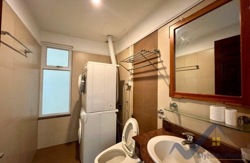 3 bedrooms Apartment in Ba Dinh, Ha Noi, Vietnam No. 26493