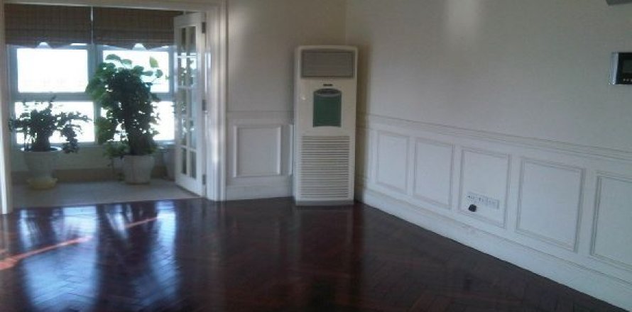 Квартира с 3 спальнями в Намтыльем, Ханой , № 8492