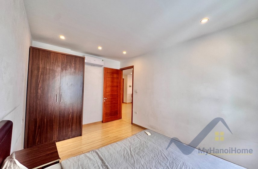 3 bedrooms Apartment in Tay Ho, Ha Noi, Vietnam No. 28870