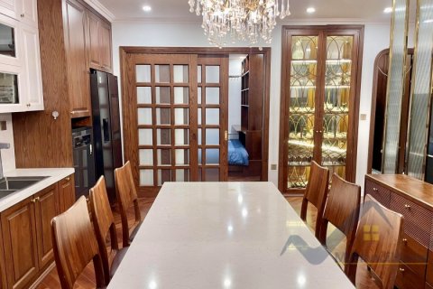 Квартира с 3 спальнями в Лонгбьен, Ханой , № 28878 5