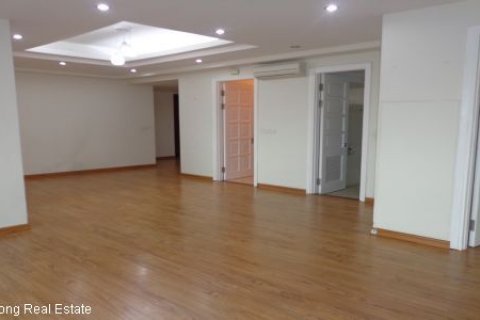 4 bedrooms Apartment in Tay Ho, Ha Noi, No. 7925 8