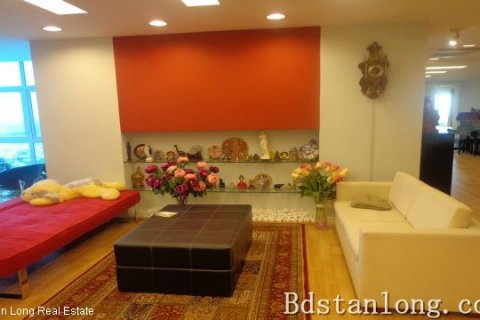 4 bedrooms Apartment in Tay Ho, Ha Noi, No. 7927 9
