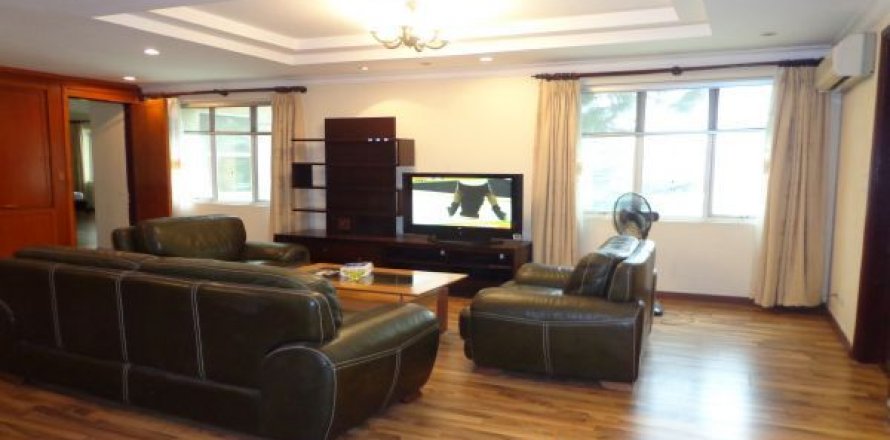 4 bedrooms Apartment in Tay Ho, Ha Noi, No. 7929