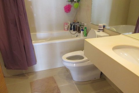 3 bedrooms Apartment in Dong Da, Ha Noi, No. 5540 9