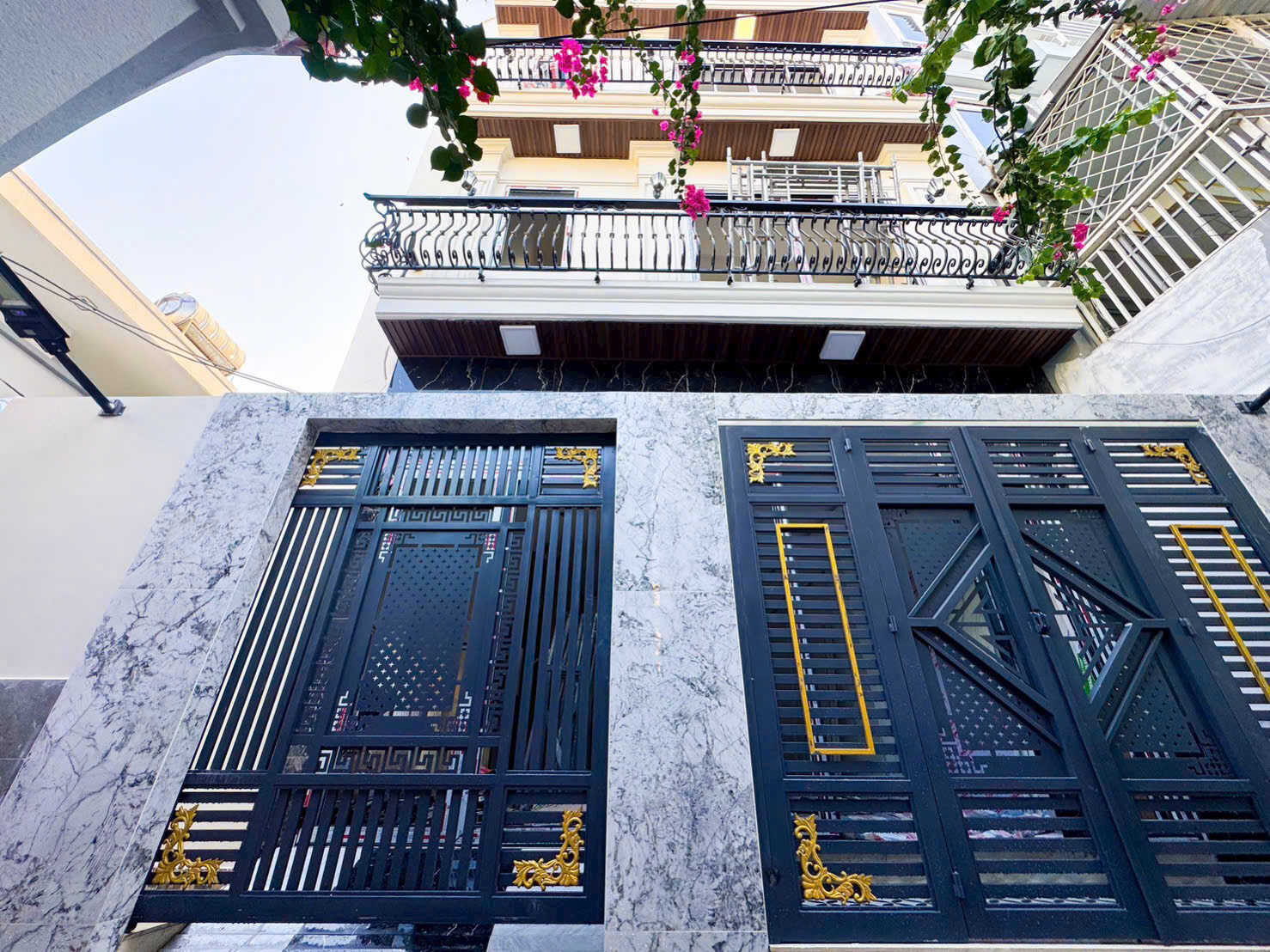 96m2 Townhouse in District 7, Ho Chi Minh, Vietnam No. 26703