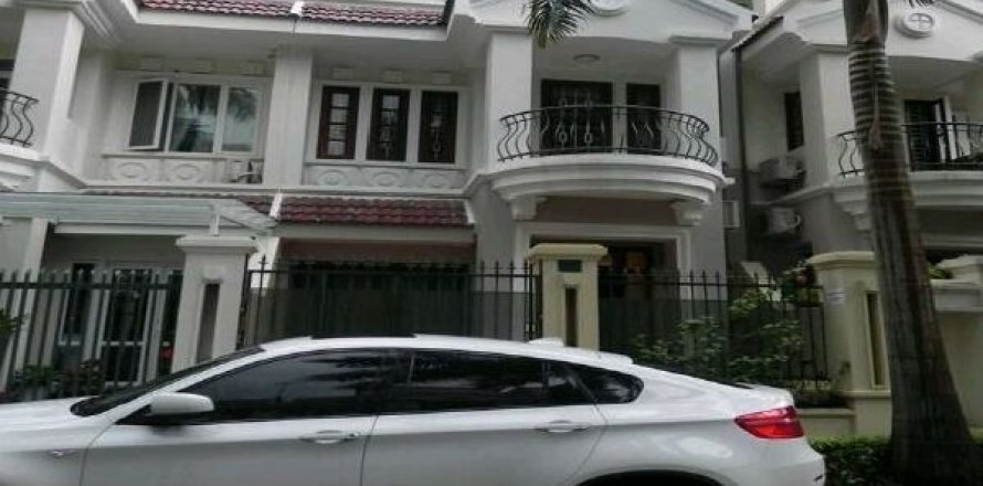 4 bedrooms Villa in Tay Ho, Ha Noi, No. 7899