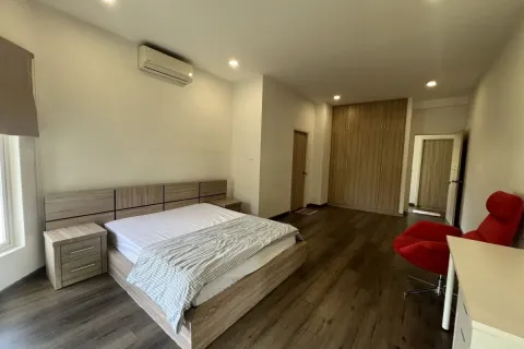 4 bedrooms House in Ho Chi Minh,  No. 27437 8