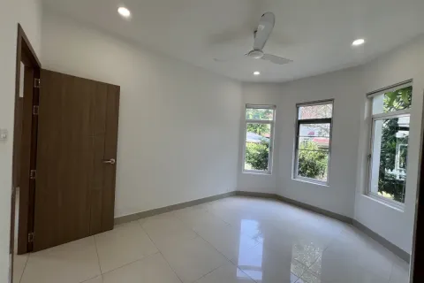 4 bedrooms House in Ho Chi Minh,  No. 27437 12