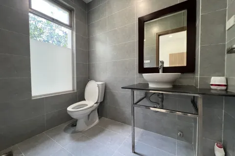 4 bedrooms House in Ho Chi Minh,  No. 27437 13