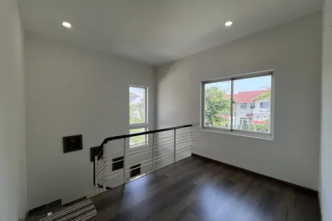 4 bedrooms House in Ho Chi Minh,  No. 27437 5