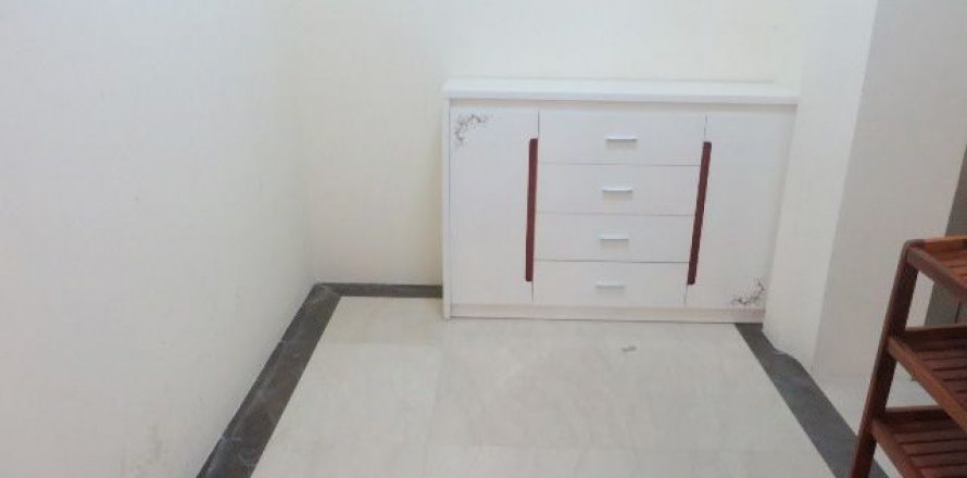 Квартира с 4 спальнями в Тэйхо, Ханой , № 6736