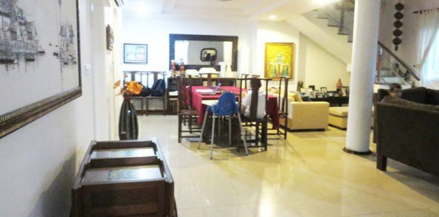 4 bedrooms Apartment in Tay Ho, Ha Noi, No. 6740