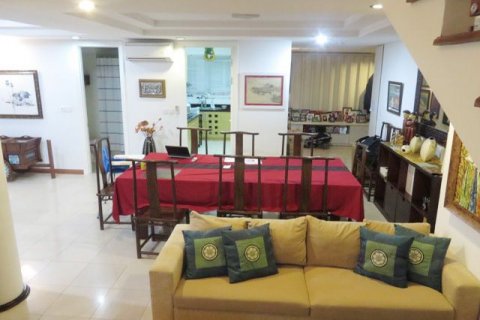 4 bedrooms Apartment in Tay Ho, Ha Noi, No. 6740 2