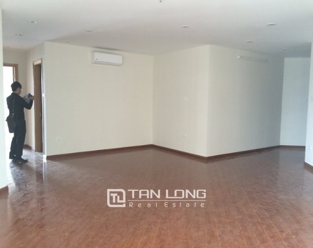 3 bedrooms Apartment in Cau Giay, Ha Noi, Vietnam No. 4466