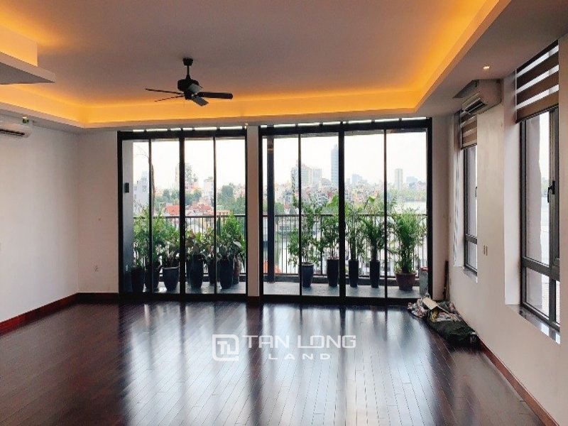 3 bedrooms Apartment in Tay Ho, Ha Noi, Vietnam No. 2369