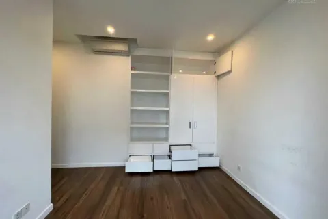 4 bedrooms Apartment in Ho Chi Minh,  No. 27490 2