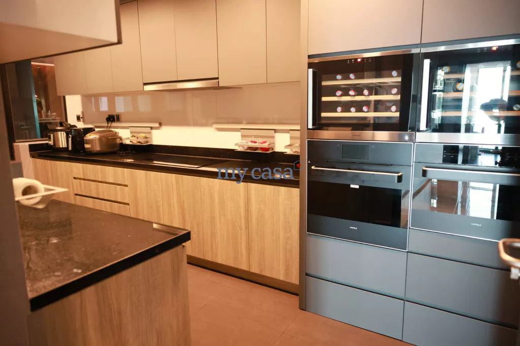 4 bedrooms Apartment in Thu Duc, Ho Chi Minh, Vietnam No. 11345