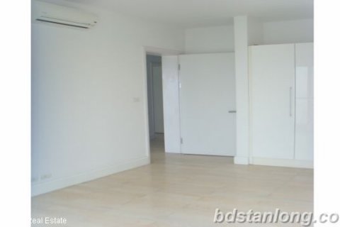 Квартира с 3 спальнями в Тэйхо, Ханой , № 7155 7