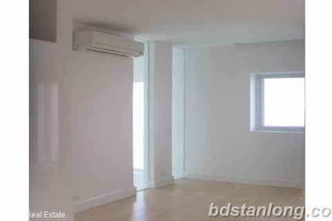 Квартира с 3 спальнями в Тэйхо, Ханой , № 7155 9
