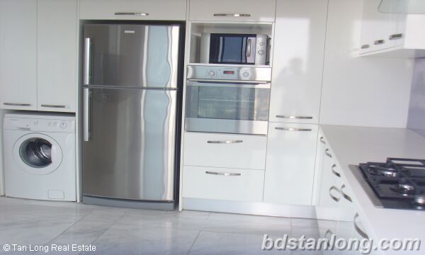 3 bedrooms Apartment in Tay Ho, Ha Noi, Vietnam No. 7155