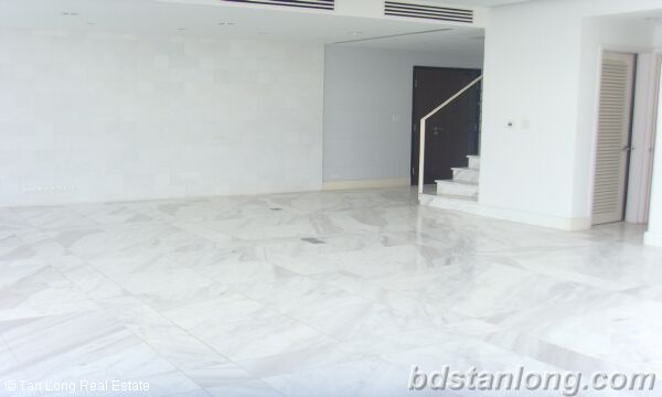 3 bedrooms Apartment in Tay Ho, Ha Noi, Vietnam No. 7155