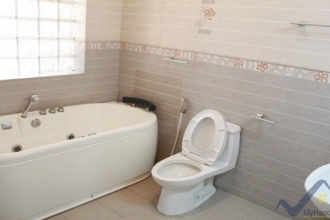 3 bedrooms Villa in Tay Ho, Ha Noi,  No. 19709 18