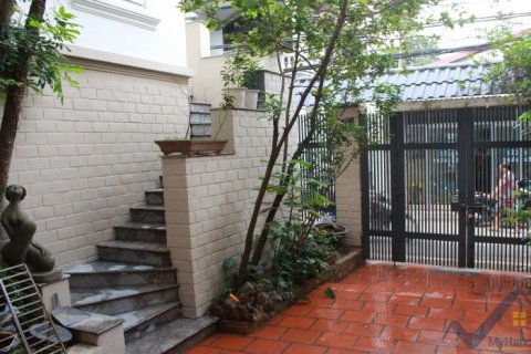 3 bedrooms Villa in Tay Ho, Ha Noi,  No. 19709 2