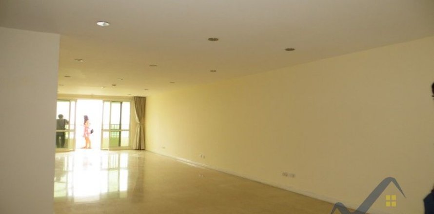 3 bedrooms Apartment in Tay Ho, Ha Noi,  No. 19822
