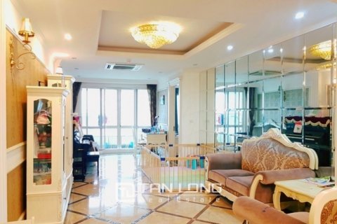3 bedrooms Apartment in Tay Ho, Ha Noi, No. 3522 2