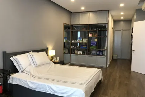 4 bedrooms Apartment in Ho Chi Minh,  No. 27484 2