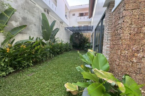 4 bedrooms Villa in Nha Trang, No. 28052 6