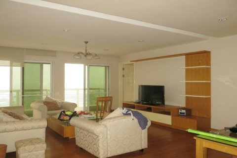 3 bedrooms Apartment in Tay Ho, Ha Noi,  No. 20361 2